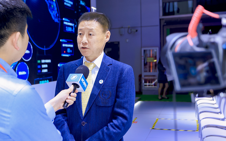 人力资源公司九州ku游官网国际高级副总裁段立新接受媒体采访